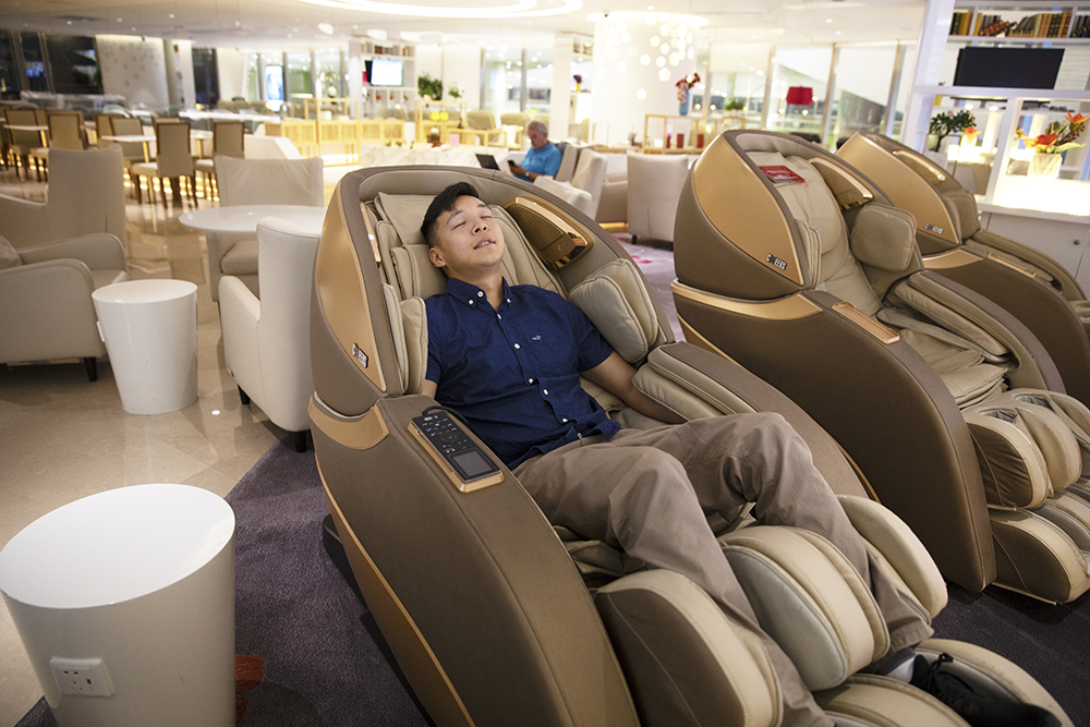 Massage Chair at China Southern Air